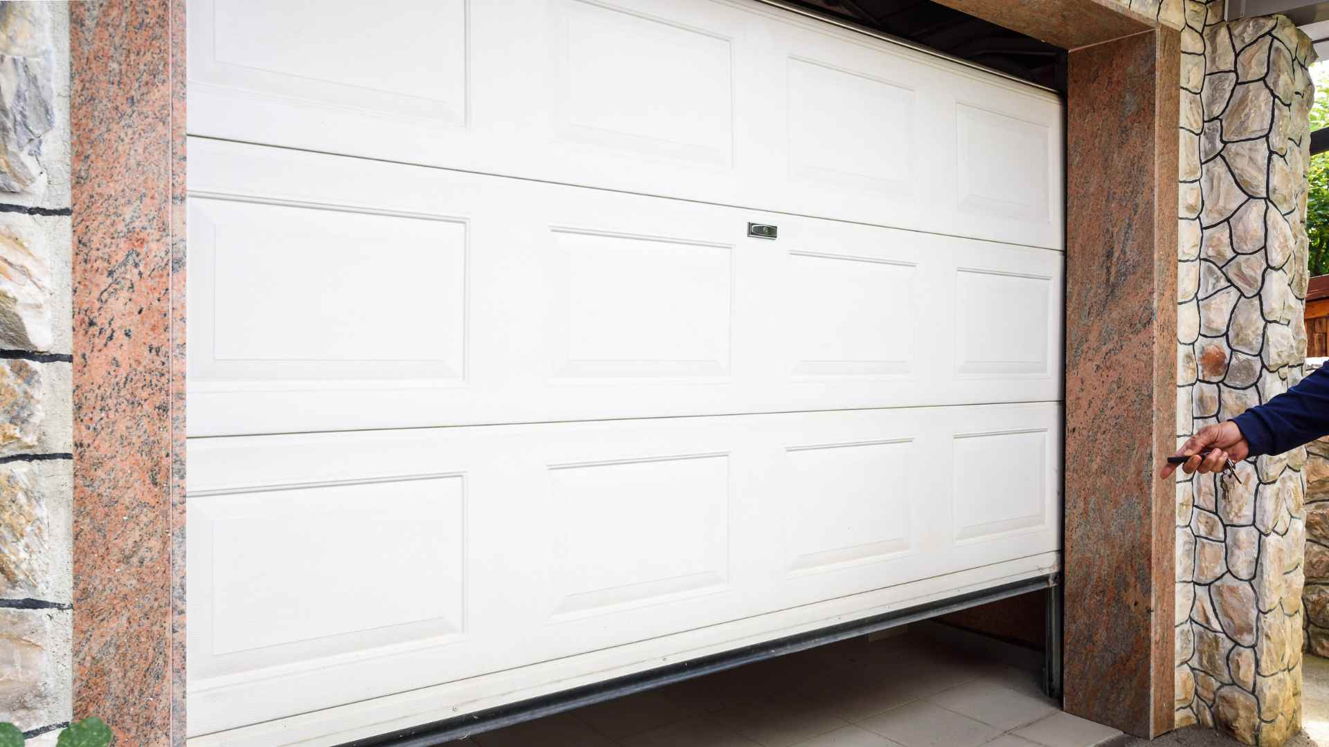 overhead garage door 1